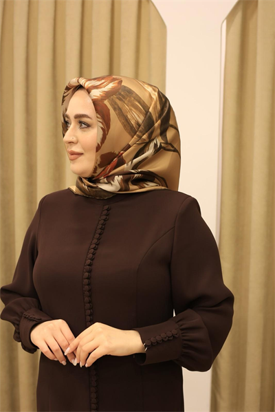 9506/82 KOD ÇİÇEK DESEN ARMİNE SAF İPEK EŞARP KIRMIZI