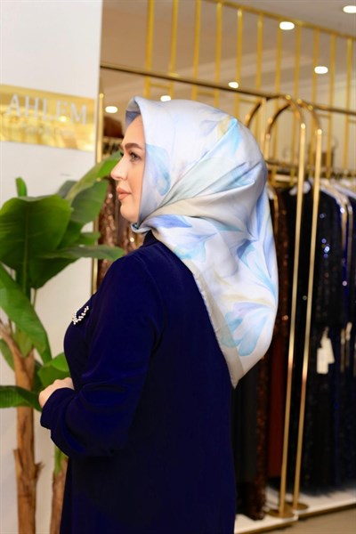 9519/03 KOD ÇİÇEK DESEN ARMİNE SAF İPEK EŞARP