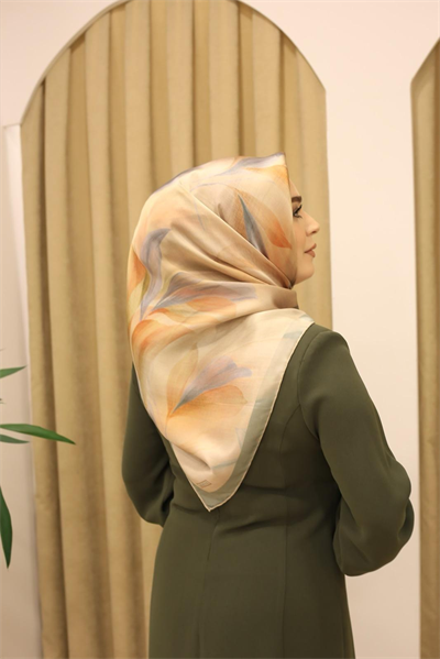 9519/83 KOD ÇİÇEK DESEN ARMİNE SAF İPEK EŞARP TURUNCU