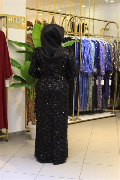 ARMC615 فستان سهرة مزين بالحجارة الكريمة