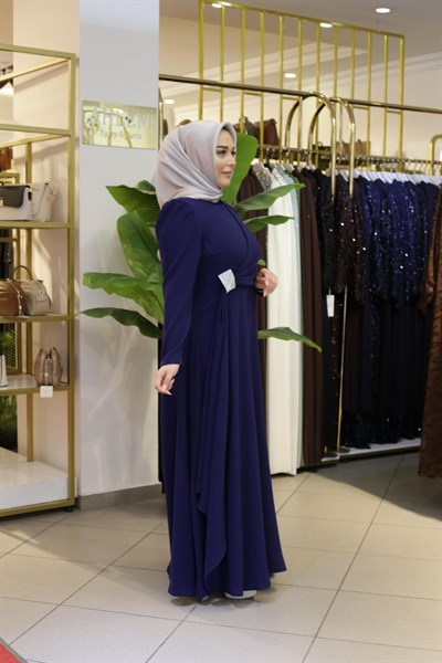 5701 فستان منسدل من الأمام بكود 5701