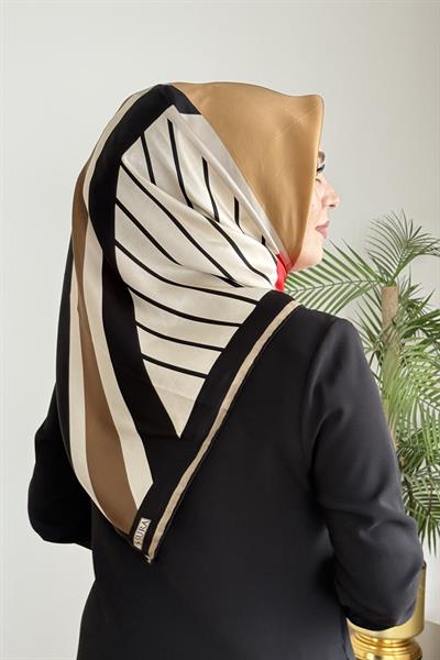 وشاح من الحرير الخالص ماركة شورى