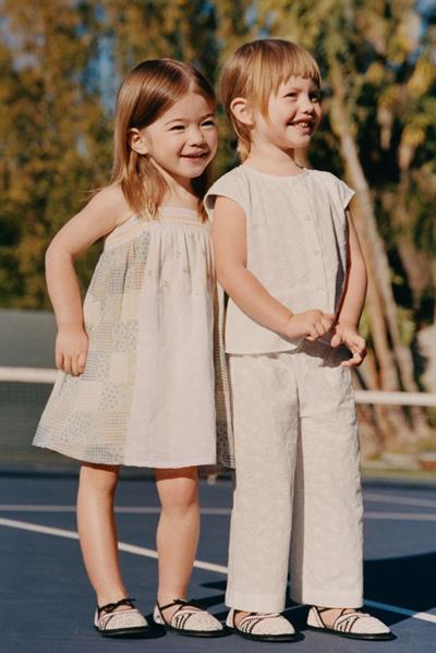 Dantel İşlemeli Keten Alt-Üst Takım