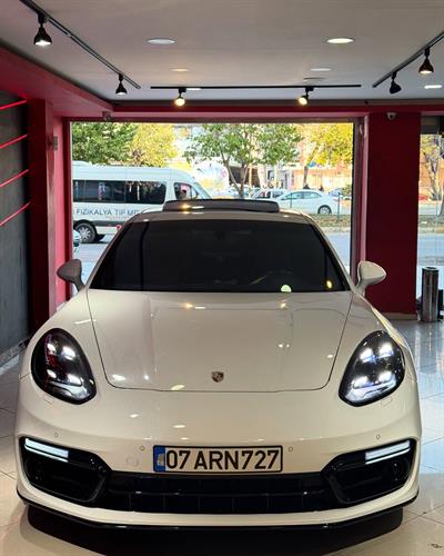 Porsche Panamera Uyumlu GTS Dönüşüm Seti