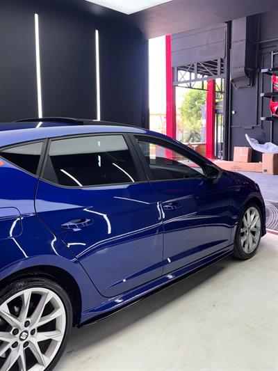 Seat Leon Aero Marşpiyel Uyumlu Siyah Lip