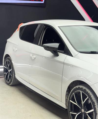 Seat Leon Aero Marşpiyel Uyumlu Siyah Lip