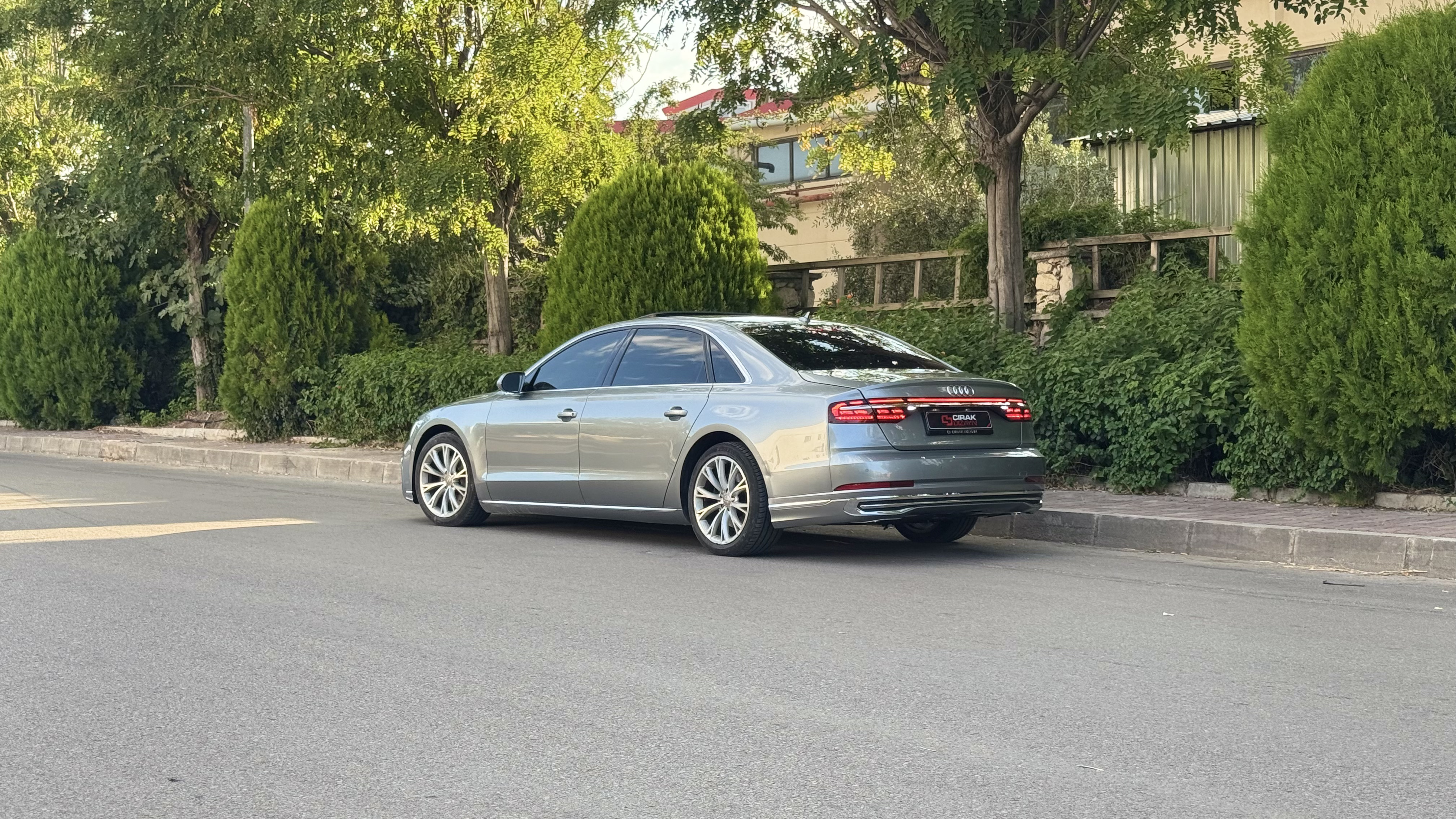 Audi A8 DP5A