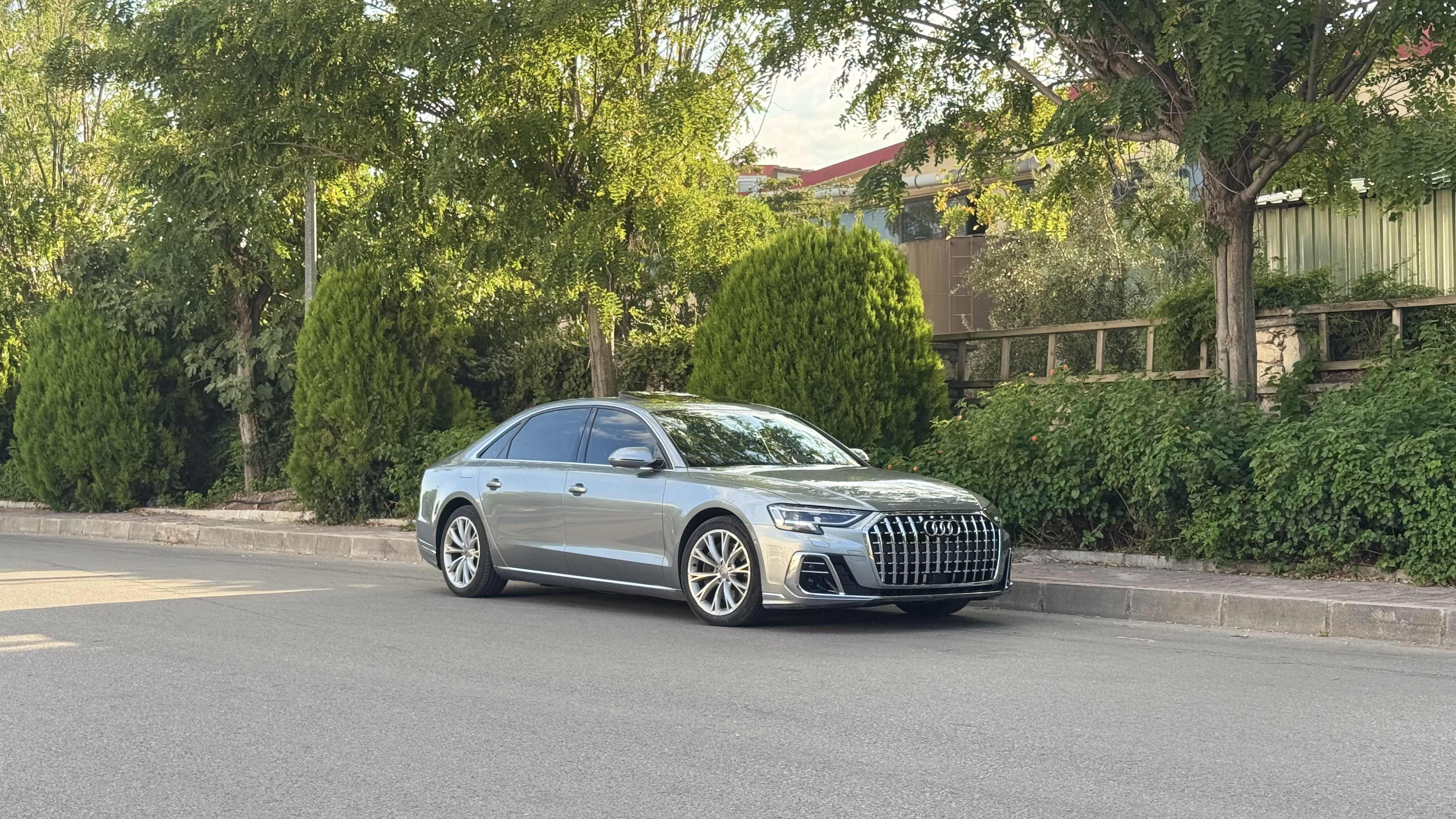 Audi A8 DP5A