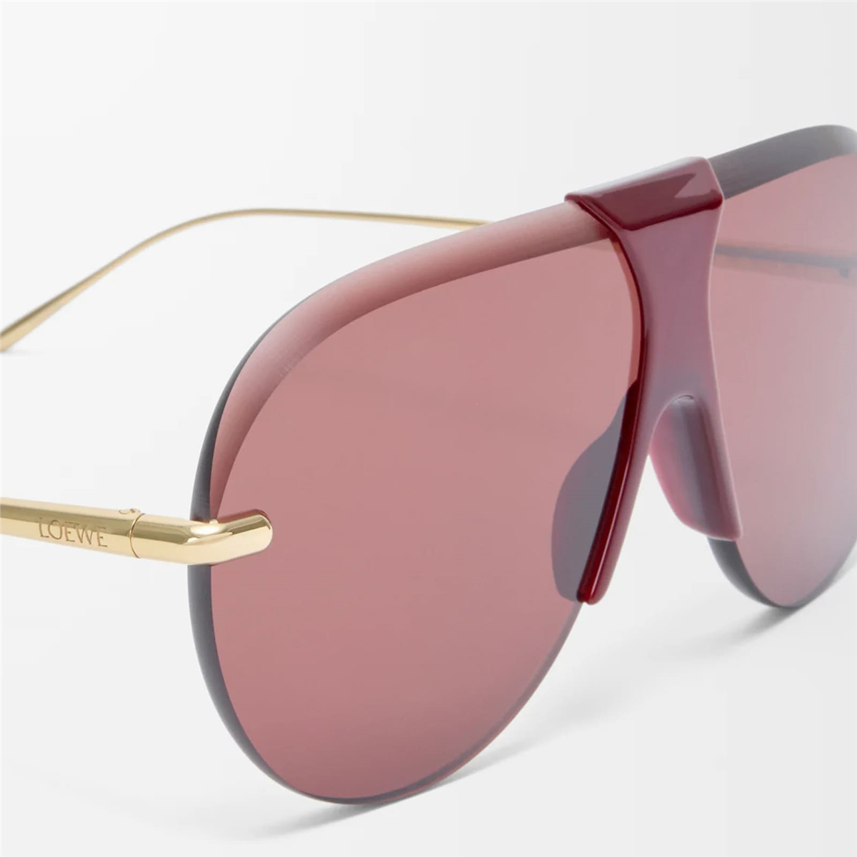 Loewe Slim LW 40192U 30S Kadın Güneş Gözlüğü