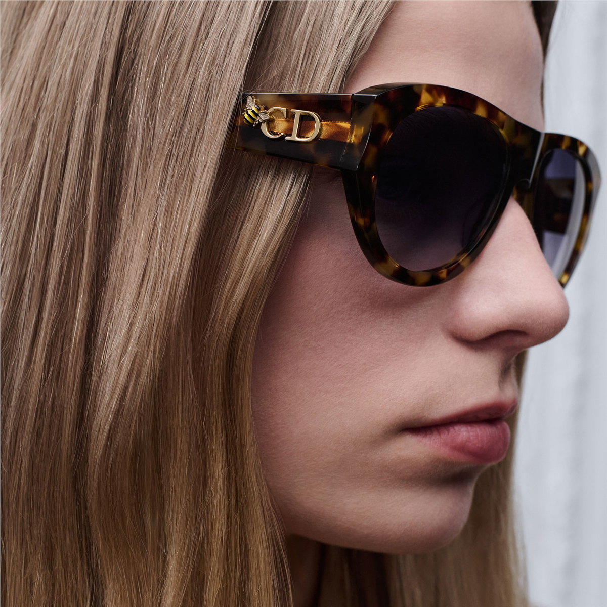 Dior DiorGlow A1I CD 40257I 53B Kadın Güneş Gözlüğü