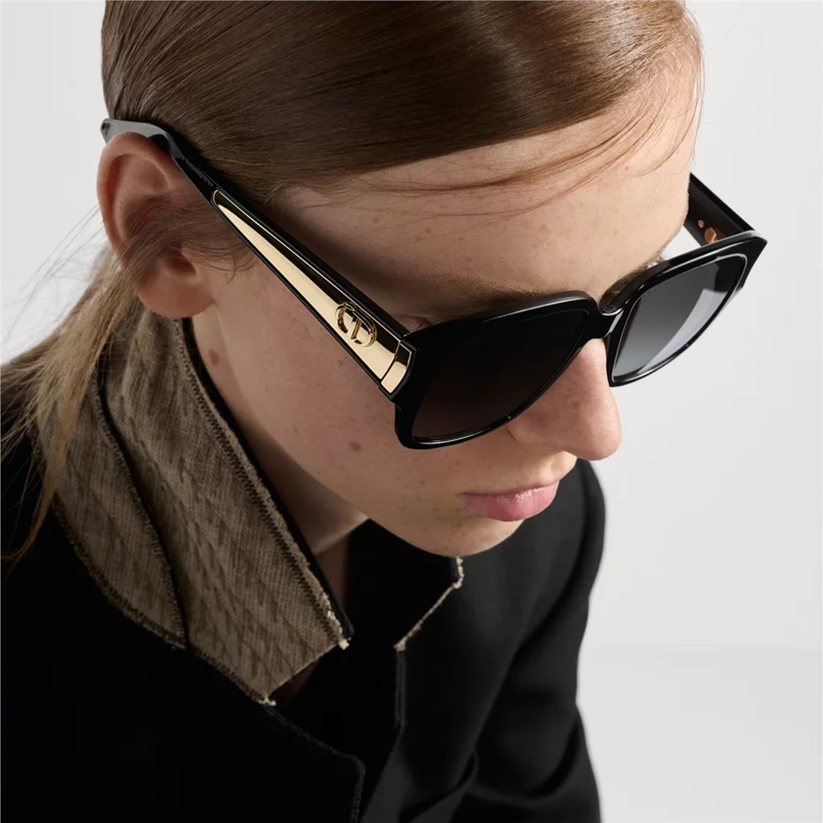 Dior Diorglow S2I CD 40224I 01B
