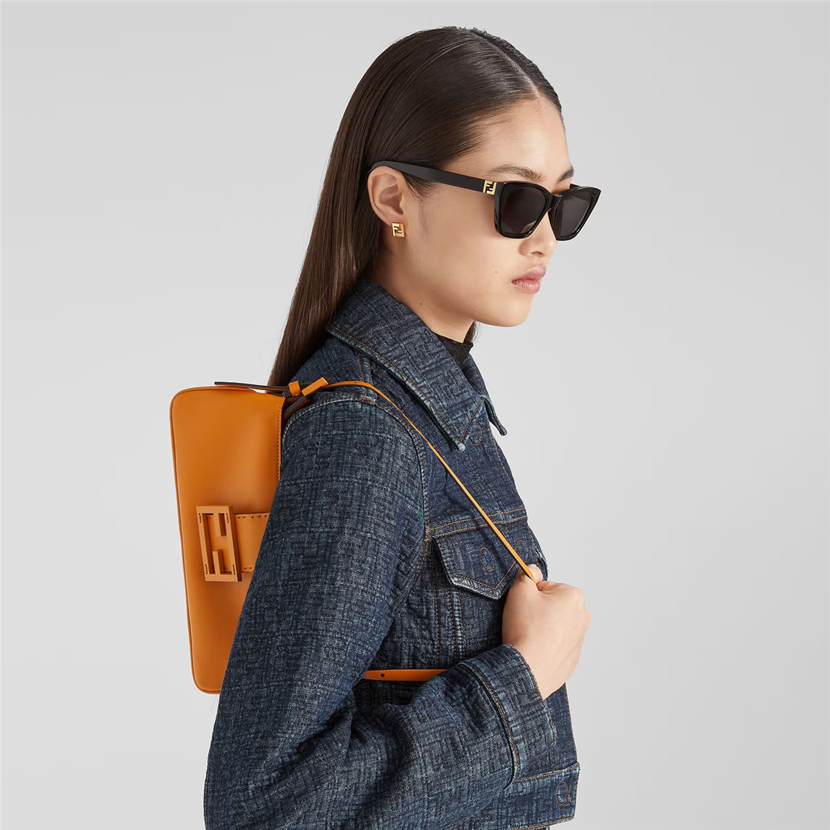 Fendi Forever Fendi FE 40205I 01A Kadın Güneş Gözlüğü