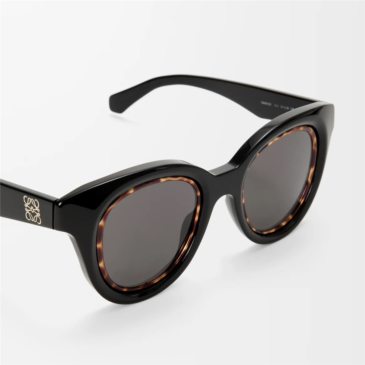 Loewe Mini Anagram Butterfly LW 40183I 01A Kadın Güneş Gözlüğü