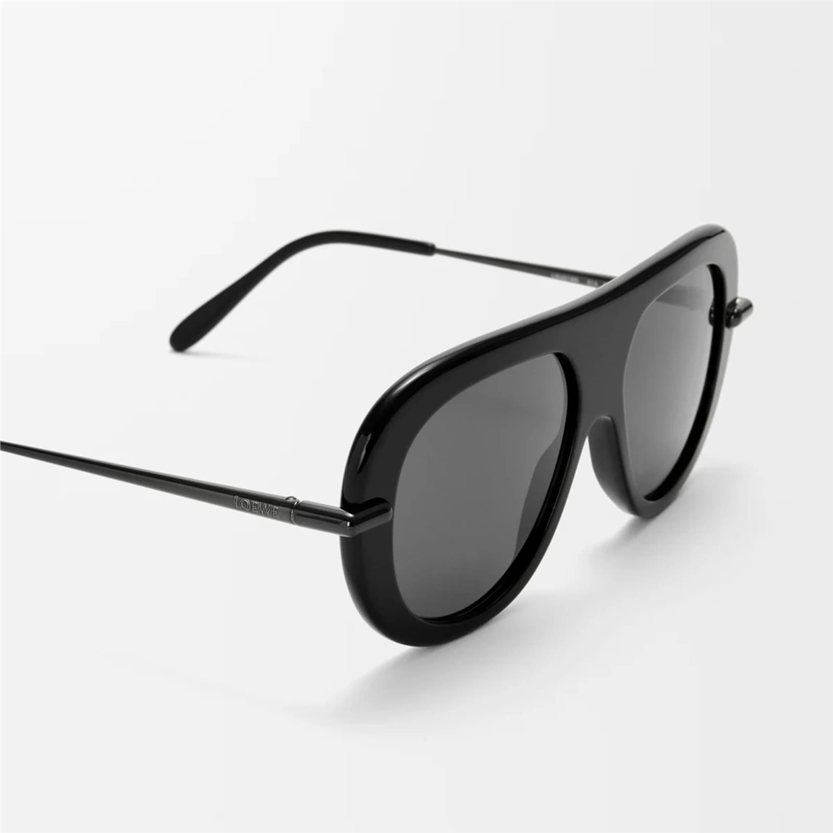 Loewe Pilot Slim LW 40186I 01A Kadın Güneş Gözlüğü