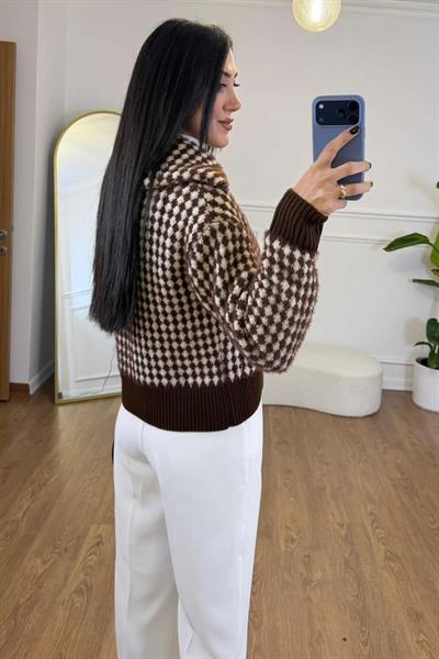 KAZ AYAGI DESENLİ FERMUARLI HIRKA - KAHVE
