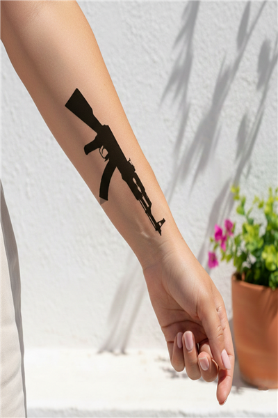 Minimalist AK-47 Keleş Yarı Kalıcı Dövme / 1 Ay Kalıcı - İkonik Silah Temalı ve Maskülen Geçici Dövme