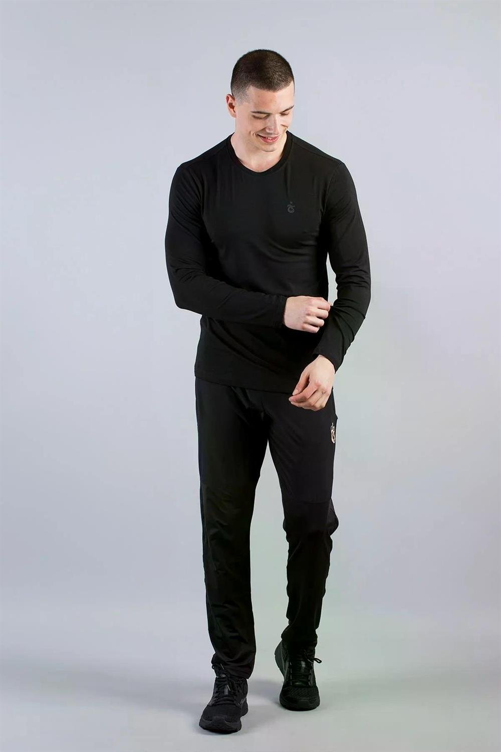 Ular notanish odamga minaj berishdi