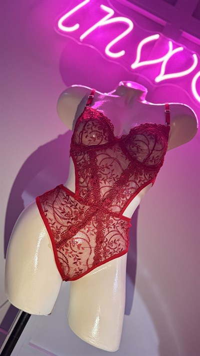 Dantelli Kırmızı Balenli Transparan Bodysuit