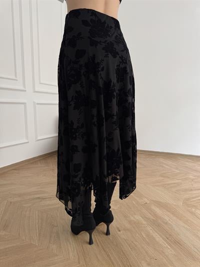 Asimetrik Etek Siyah