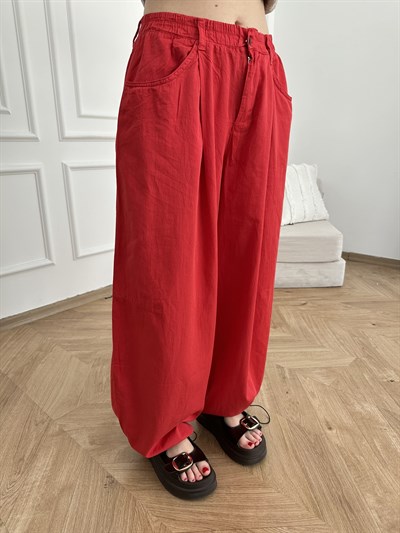 Balon Kesim Paçası İpli Pantolon Kırmızı