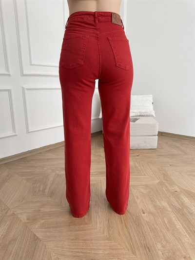 Boru Paça Kemerli Pantolon Kırmızı