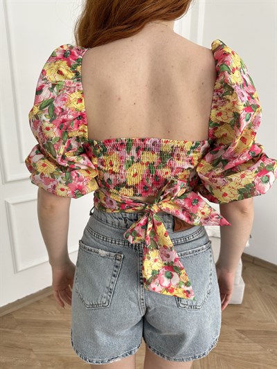 Çiçek Desen Sırt Bağlamalı Crop Bluz Sarı