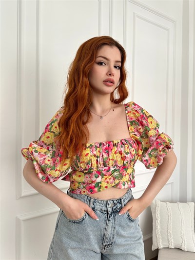 Çiçek Desen Sırt Bağlamalı Crop Bluz Sarı