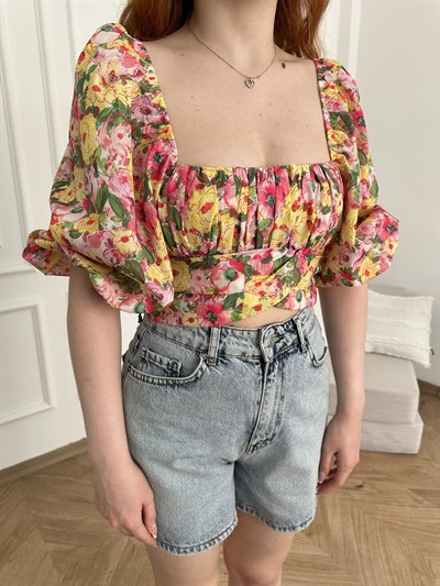 Çiçek Desen Sırt Bağlamalı Crop Bluz Sarı