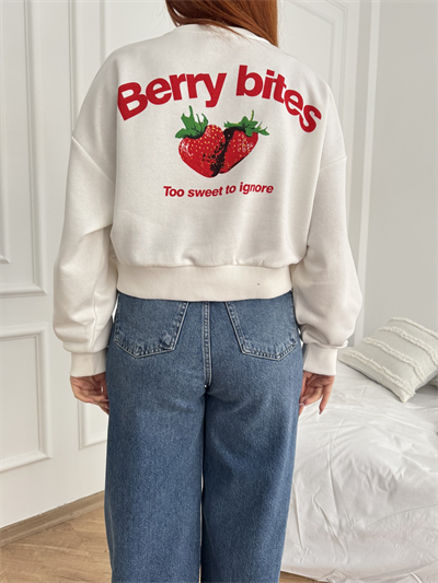 Çilek Baskılı Crop Sweatshirt Ekru