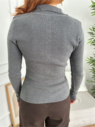Dik Yaka Çıtçıtlı Triko Füme