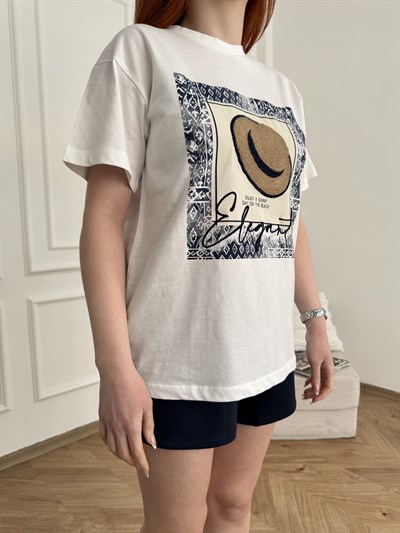 Elegant Şapka Nakışlı T-shirt Ekru