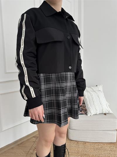 Etiket Detaylı Ceket Siyah