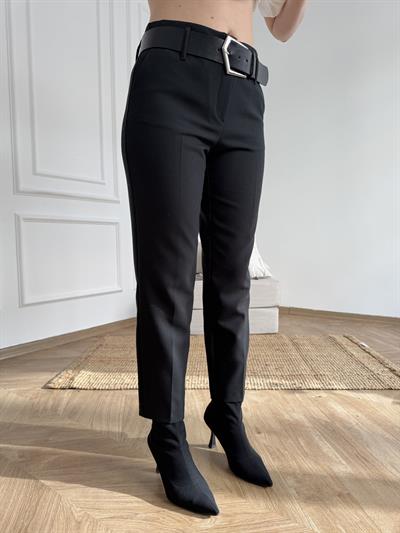 Geniş Kemerli Slim Pantolon Siyah