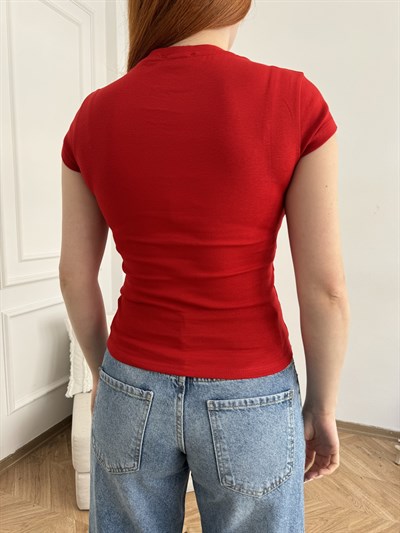 Kalp Detay Slim Fit T-shirt Kırmızı