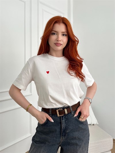 Kalp Nakışlı T-shirt Beyaz