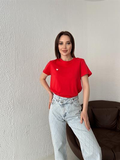 Kalp Nakışlı Tişört Kırmızı