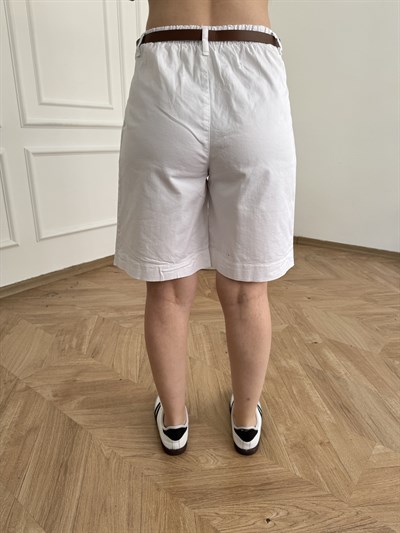 Kemerli Şort Beyaz