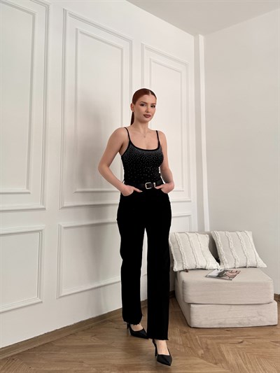 Kesik Paça Kemerli Straight Pantolon Siyah