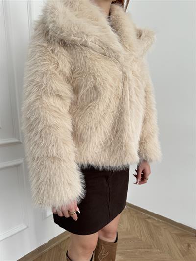 Kruvaze Yaka Kürk Taş