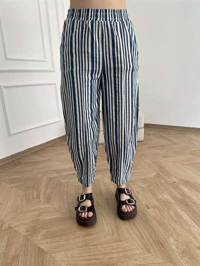Önü Dikişli Çizgili Relax Pantolon Laci-ekru