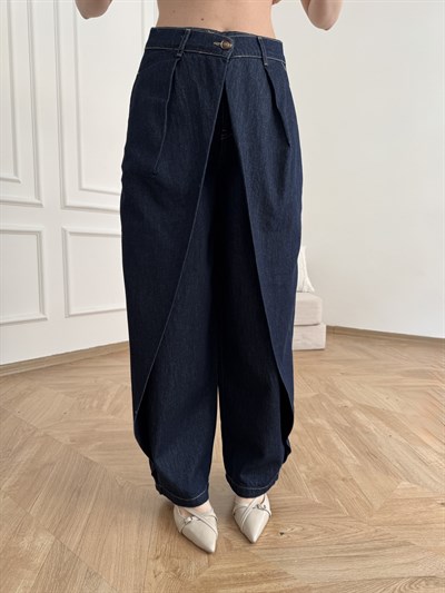 Önü Parçalı Rahat Kot Pantolon Lacivert