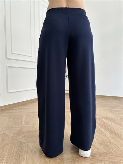 Önü Pileli Bol Pantolon Lacivert