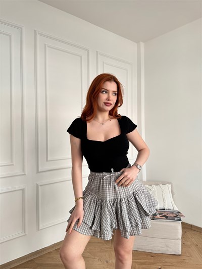 Öpücük Yaka Düşük Kol Triko Siyah