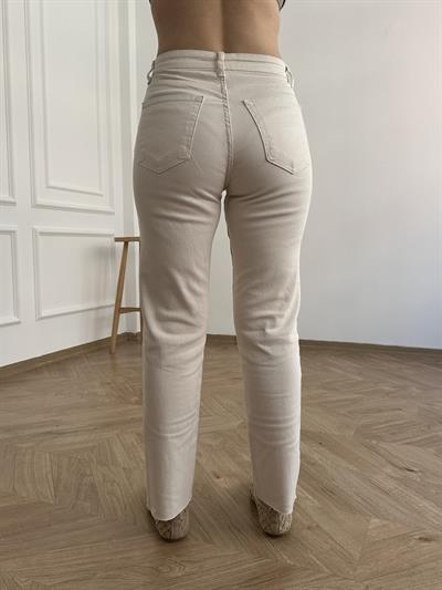 Paçası Kesik Likralı Jean Pantolon Vanilya