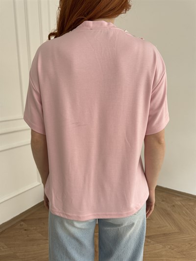 Puantiye Fularlı V Yaka T-shirt Pembe