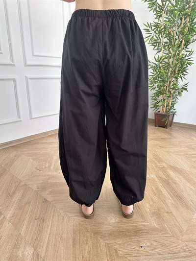 Relax Fit Astarlı İnce Pantolon Siyah