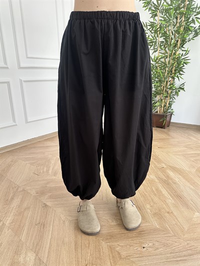 Relax Fit Astarlı İnce Pantolon Siyah