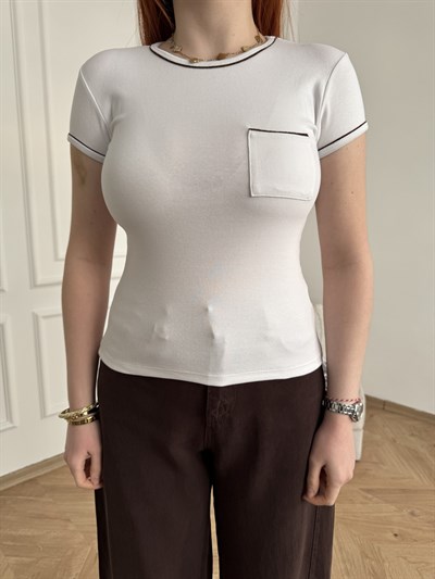 Simli Biyeli Kısa Kol Cepli T-shirt Beyaz