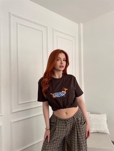 Sosis Köpek Baskılı T-shirt Kahve
