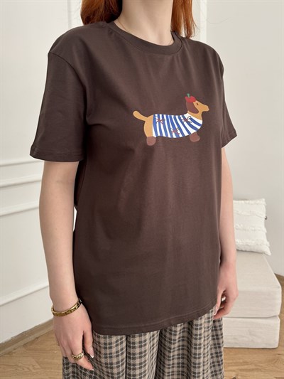 Sosis Köpek Baskılı T-shirt Kahve